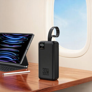 Wozinsky W8-W 30000 mAh 30W išorinė baterija (powerbank) 2x USB-A ir USB-C su žibintuvėliu – Juoda - Image 7