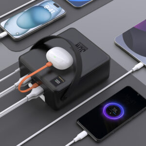 Wozinsky W8-B 100000mAh 30W išorinė baterija 2xUSB-A ir 2xUSB-C su žibintuvėliu - Juoda - Image 5