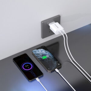 Wozinsky WLS-20W 20W USB-A USB-C sieninis įkroviklis su 1m USB-C – USB-C laidu – Baltas - Image 6