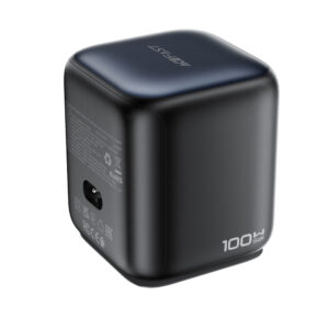 Acefast Z10 GaN 100W 3xUSB stalinis įkroviklis su ištraukiamu USB-C laidu ir TFT ekranu – juodas - Image 3