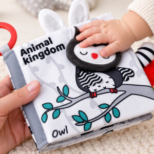 Kontrastinga sensorinė knygelė ANIMALS su iškiliais elementais ir čežančiomis detalėmis ZA6599 - Image 6