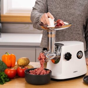 ARDESTO Mėsos malūnėlis, 1600W, našumas-1.6kg/min, 3 pjaustymo diskai+dešrelių gaminimo antgaliai, 3 daržovių pjaustyklės, plastikas, balta-sidabrinė - Image 3