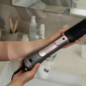 ARDESTO plaukų džiovintuvas-šepetys Pink Touch, 1200W, 2 greičiai, 2 temperatūros nustatymai, jonizacija, LED ekranas, 4 antgaliai, pilka+rožinė - Image 5