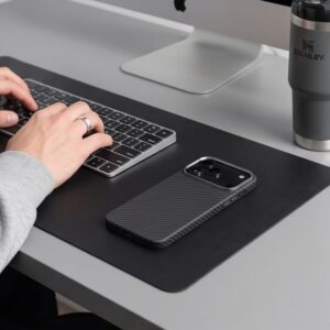 Tech-Protect ION CARBON MagSafe iPhone 17 Pro / 18 Pro JUODAS/SIDABRINIS - Image 8