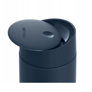 Fellow – Carter Slide Mug – Termalinis puodelis – Tamsiai mėlynas, 355 ml - Image 2