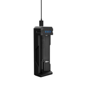 Greitas mikroprocesorinis įkroviklis Li-ion akumuliatoriaus celei 3.7V 18650-26650 su LED indikacija, per USB, XTAR - Image 1