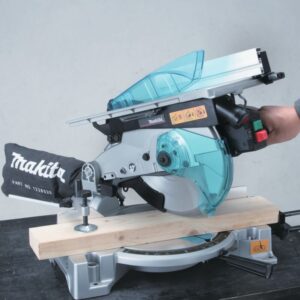 Medžio pjovimo staklės MAKITA LH1040F - Image 2