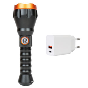 PNI Adventure F550 Crystal LED žibintuvėlis, 10W, aliuminis, 500lm, iki 700m, 4000mAh, IPX6, su pridedamu PNI CHG300 maitinimo šaltiniu