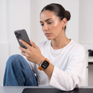 Tech-Protect SILICONE LINE WATCH 8 / 9 / 10 / 11 / 12 / SE / ULTRA (44 / 45 / 46 / 49 MM) ORANŽINIS - Image 3