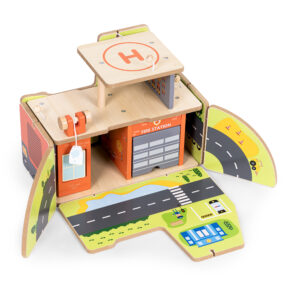 Medinis gaisrinės garažo rinkinys „2-in-1“ – stotis ir sunkvežimis, 2 aukštai, figūrėlės, transporto priemonės ECOTOYS - Image 5