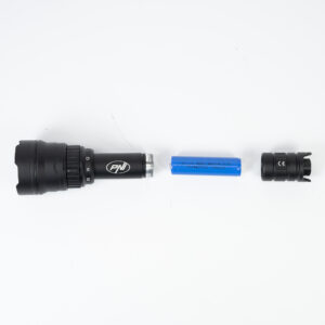 PNI Adventure F300 LED žibintuvėlis, 3 spalvos: balta, raudona, žalia, atstumas 500 m, šviesos srautas 540 lm, 18650 3000mAh baterija komplekte, baterijos įkroviklis komplekte, priartinimo ir šviesos intensyvumo reguliavimo funkcija - Image 16