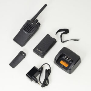 Nešiojama radijo stotelė PNI PMR R17 446MHz, 0.5W, 16 PMR kanalų ir 50 CTCSS bei 104 DCS tonų, FM radijas, programuojama, atspari vandeniui IP68, 2200 mAh baterija - Image 6