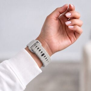 Tech-Protect SILICONE LINE WATCH 8 / 9 / 10 / 11 / 12 / SE / ULTRA (44 / 45 / 46 / 49 MM) LUNAR GREY - Image 4