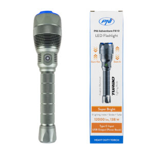 PNI Adventure F810 žibintuvėlis su 138 W LED, 3 apšvietimo lygiais ir „Turbo“ režimu, 12000 liumenų, priartinimo funkcija, iki 250 m, 5000 mAh baterija, IPX7, „Power Bank“ funkcija