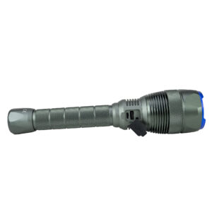 PNI Adventure F810 žibintuvėlis su 138 W LED, 3 apšvietimo lygiais ir „Turbo“ režimu, 12000 liumenų, priartinimo funkcija, iki 250 m, 5000 mAh baterija, IPX7, „Power Bank“ funkcija - Image 7