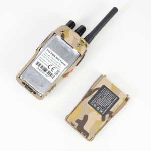 PNI PMR R40 Camo 0.5W nešiojamų radijo stotelių komplektas, 16 kanalų, ASQ, TOT, monitorius, programuojamas, 1200mAh Li-Ion baterijos, įkrovikliai ir ausinės komplekte, 4 vnt. rinkinys