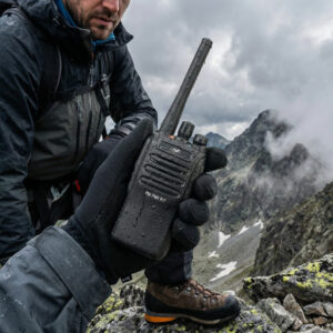 Nešiojama radijo stotelė PNI PMR R17 446MHz, 0.5W, 16 PMR kanalų ir 50 CTCSS bei 104 DCS tonų, FM radijas, programuojama, atspari vandeniui IP68, 2200 mAh baterija - Image 12