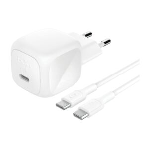 Belkin BoostCharge kompaktiškas USB-C įkroviklis 45W su USB-C į USB-C laidu - 1 metras - Baltas