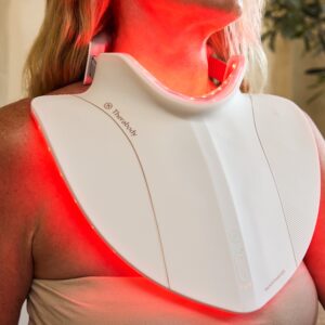 Therabody TheraFace LED priemonė kaklui ir krūtinei - Image 9
